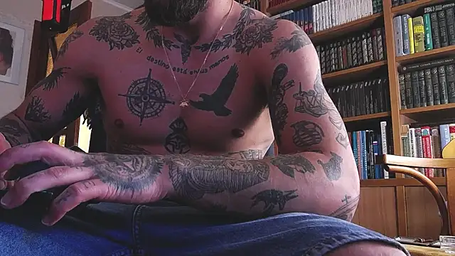 padr3jason: διαδικτυακό σόου στην κάμερα