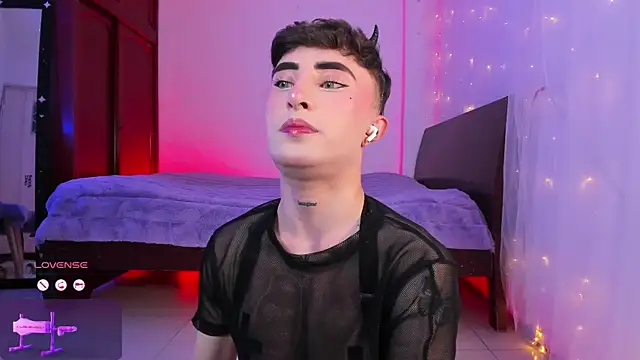 SebastianHiltonのライブXXXチャット