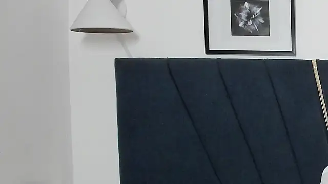 Show modela Enzo_love18 na web-kameri