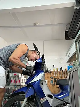 Paul22cm-n Live XXX chat