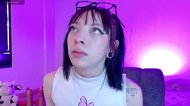 צ'אט XXX בשידור חי של Diamond__cherry69
