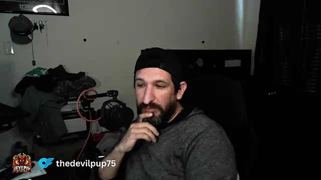 DevilPup75_ Live XXX-chat