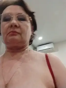 SalientClean Live XXX Chat