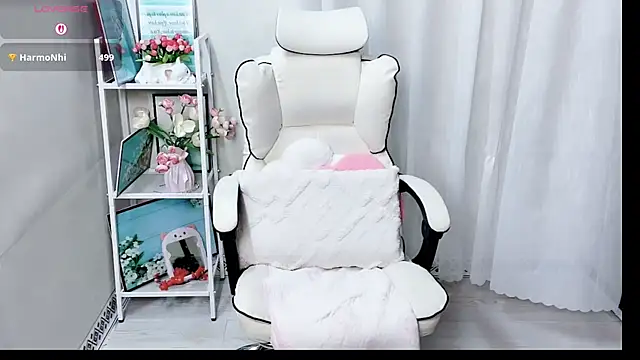 Clover_Nhi Adlı Modelin Canlı XXX Sohbeti