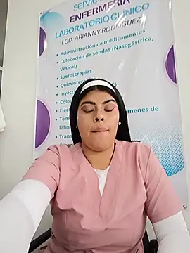 SOFIA-11_ Live XXX-Chat