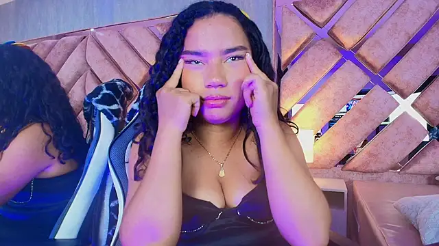 TamaraaHoney's Live XXX Chat