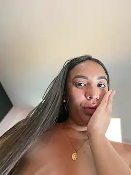 Evaa-Luna's Live XXX Chat