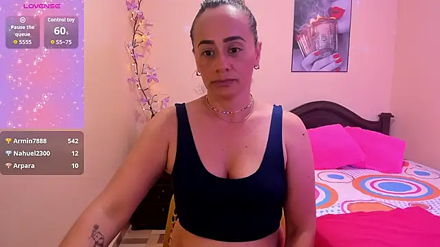 צ'אט XXX בשידור חי של sara_florez12