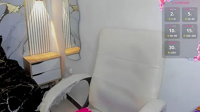 Megan_Reeves Chat XXX live