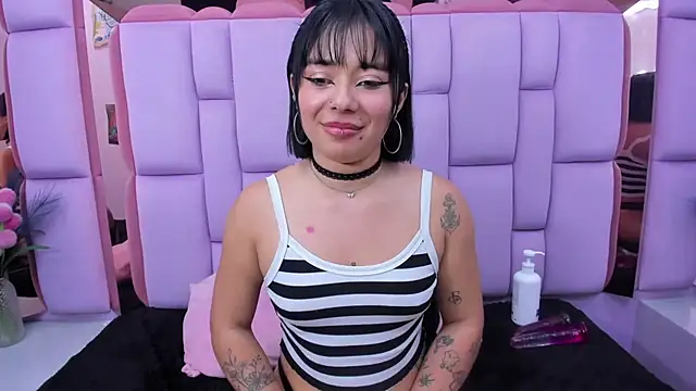 Chat +18 de roxane_vega ao vivo