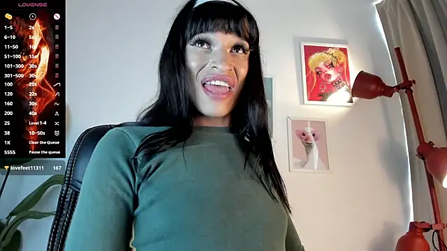 Gia_Demie Adlı Modelin Canlı XXX Sohbeti