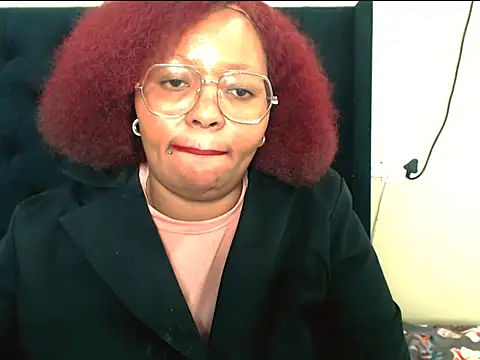 EbonySkyeXX élő XXX-chatje