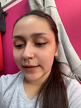 EvelynFly's Live XXX Chat