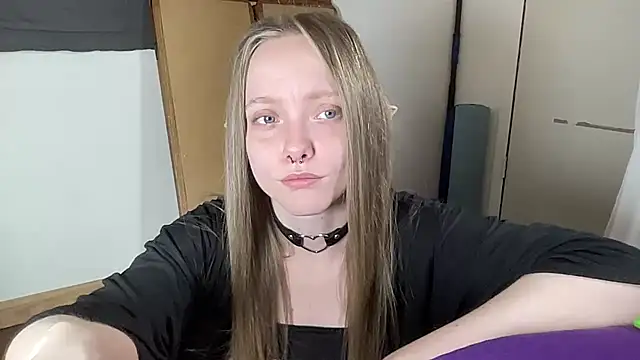 ElfGirlAna: онлайн-секс-чат