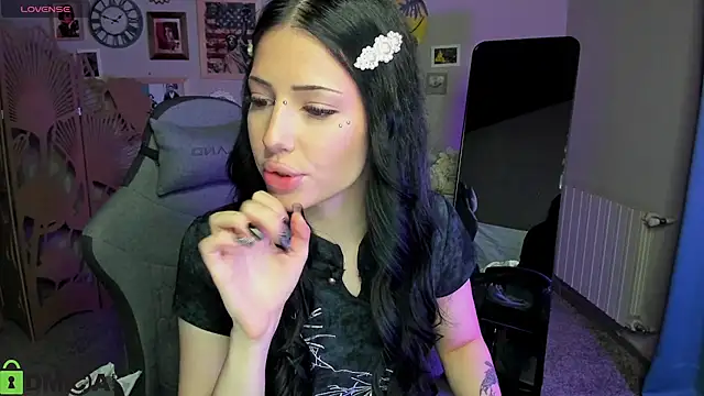 DianaRayyy Chat XXX in diretta