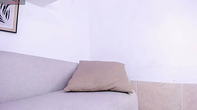 Chat +18 de Amira_Alzahra ao vivo