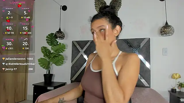erika_222's Live XXX Chat