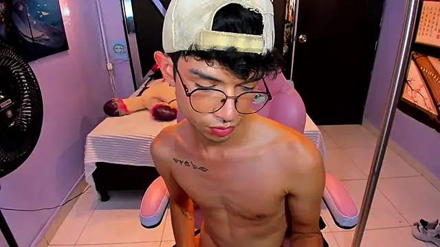 XXX chat uživo modela LiamHeatx