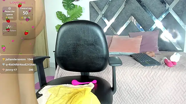 erika_222's Live XXX Chat