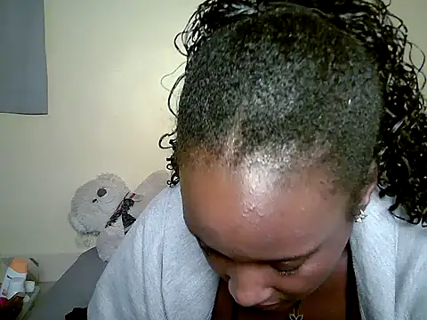 XXX chat uživo modela X_melanine