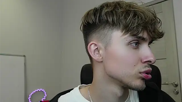 Онлайн чат XXX Damien_Dallas