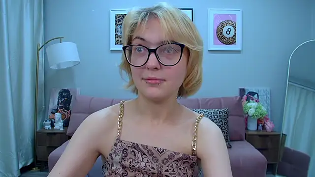 RuraBlare's Live XXX Chat