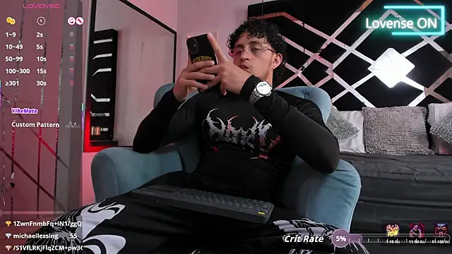 Živý XXX chat JayTaylorr