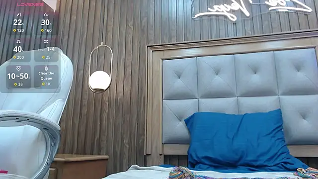 Chat XXX en directo de Colby_driscoll