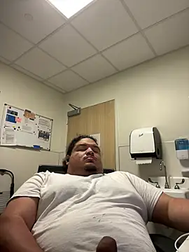 Czat XXX na żywo – Tank97