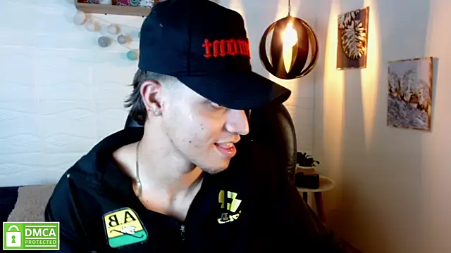 Mark_Jackson69 Live XXX Chat