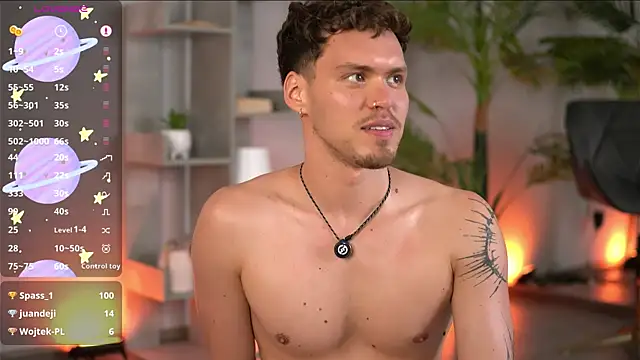 XXX chat uživo modela CurlyStarX