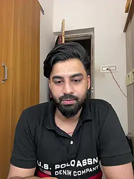 Royalboy_03's Live XXX Chat