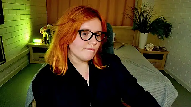 KathyBriggs live XXX chat