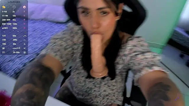 karlie02_ Chat XXX in diretta
