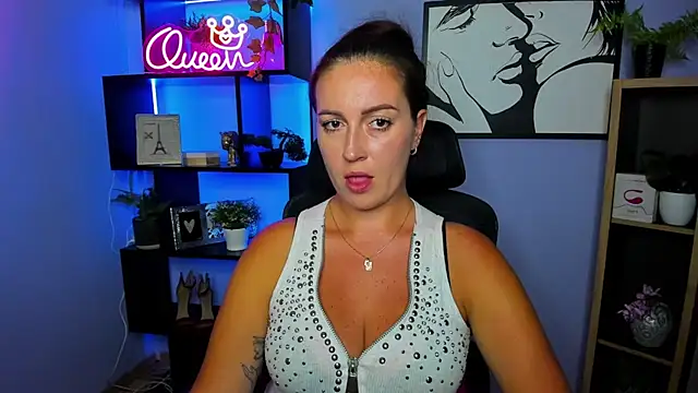 FUN_AMI Adlı Modelin Canlı XXX Sohbeti