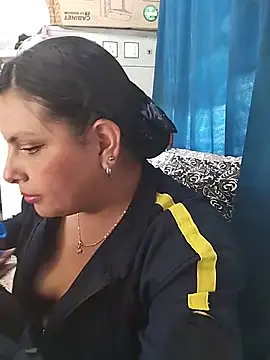 Chat XXX ao vivo de YINNA__24