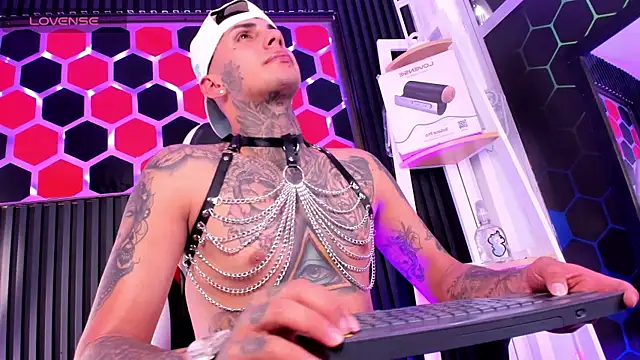 Chat +18 de Liam_Ink ao vivo
