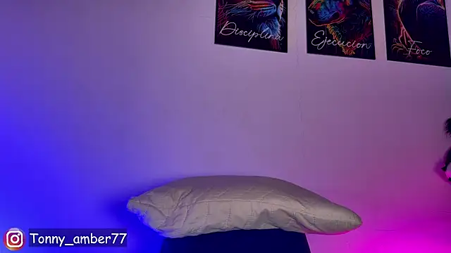 دردشة Amber77__ الجنسية المباشرة