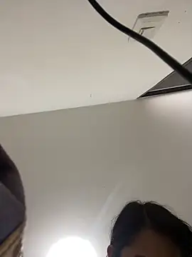 Lia-1212's Live XXX Chat