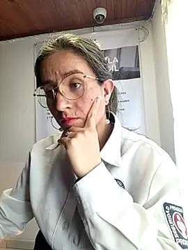 Valentina--1 Live XXX Chat