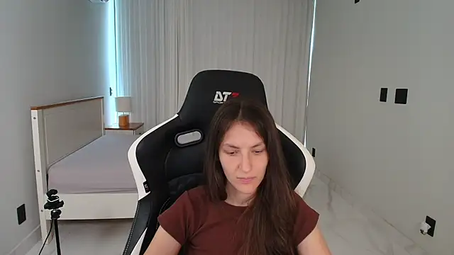 upssnowy Adlı Modelin Canlı XXX Sohbeti