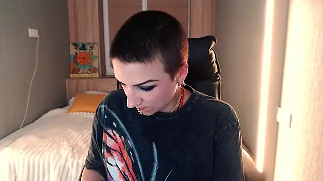 Sweet-n-Strong live XXX chat