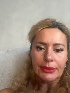 Tania201243 – Live XXX-chat