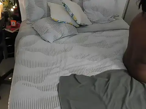 צ'אט XXX בשידור חי של Danna_Diamond_