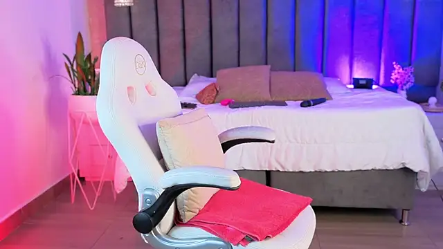 צ'אט XXX בשידור חי של SophiMarin