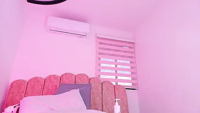 Malaia_thompson_'s Live XXX Chat