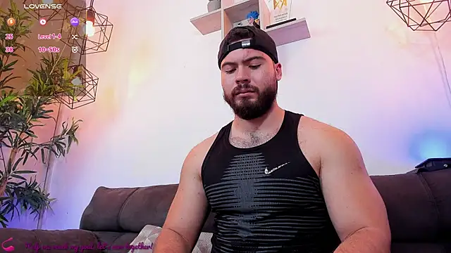 SebastianVilla_ Adlı Modelin Canlı XXX Sohbeti