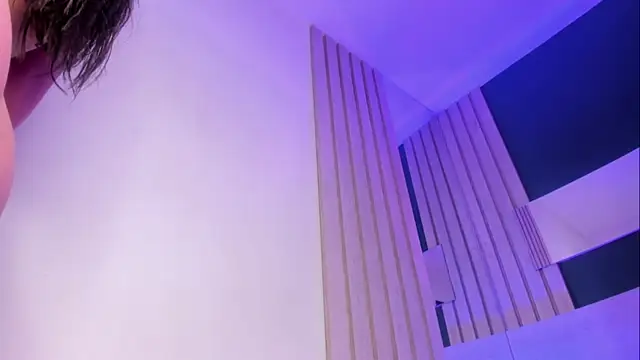 צ'אט XXX בשידור חי של SofiCandy_