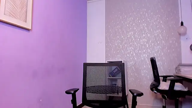 Chatroom XXX en direct de sarahi_pusey