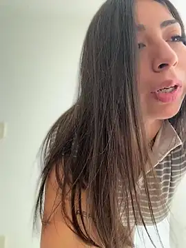 Chatroom XXX en direct de Lina_soler69